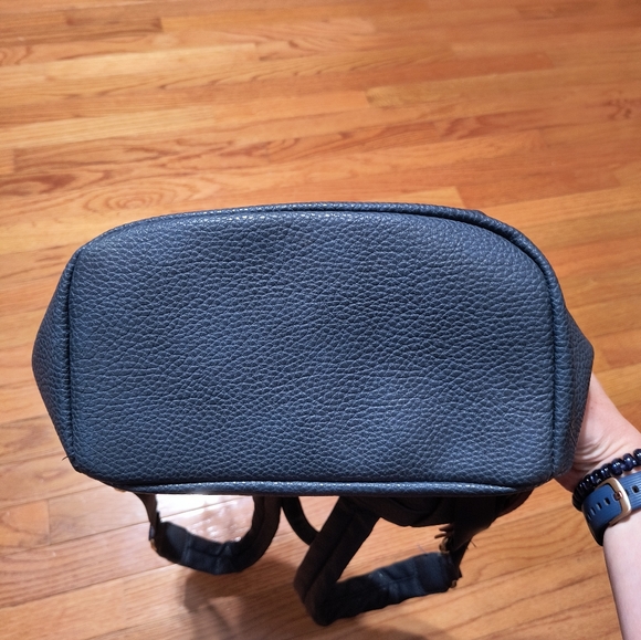 Adrienne Vittadini backpack purse, H 11"/L 13"/ W 5", navy and brown - Picture 7 of 16